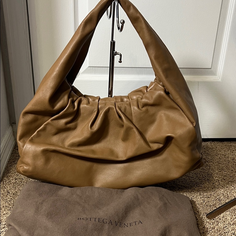 3463 Bottega Veneta Tan Leather Pouch Large size